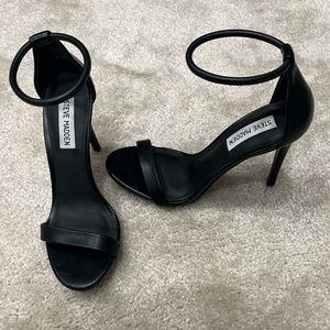 Steve Madden heels (Size 7)